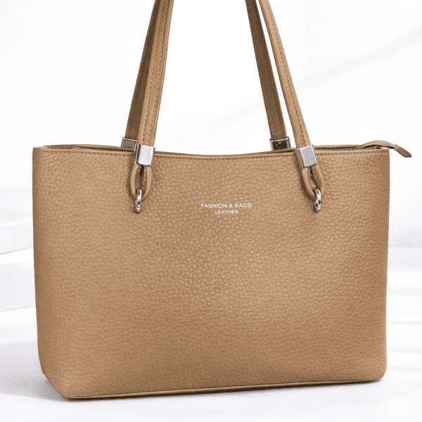 Elegant tan Leather tote